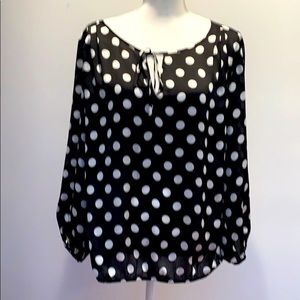 VINCE CAMUTO POLKA DOT BLACK And WHITE BLOUSE NWOT